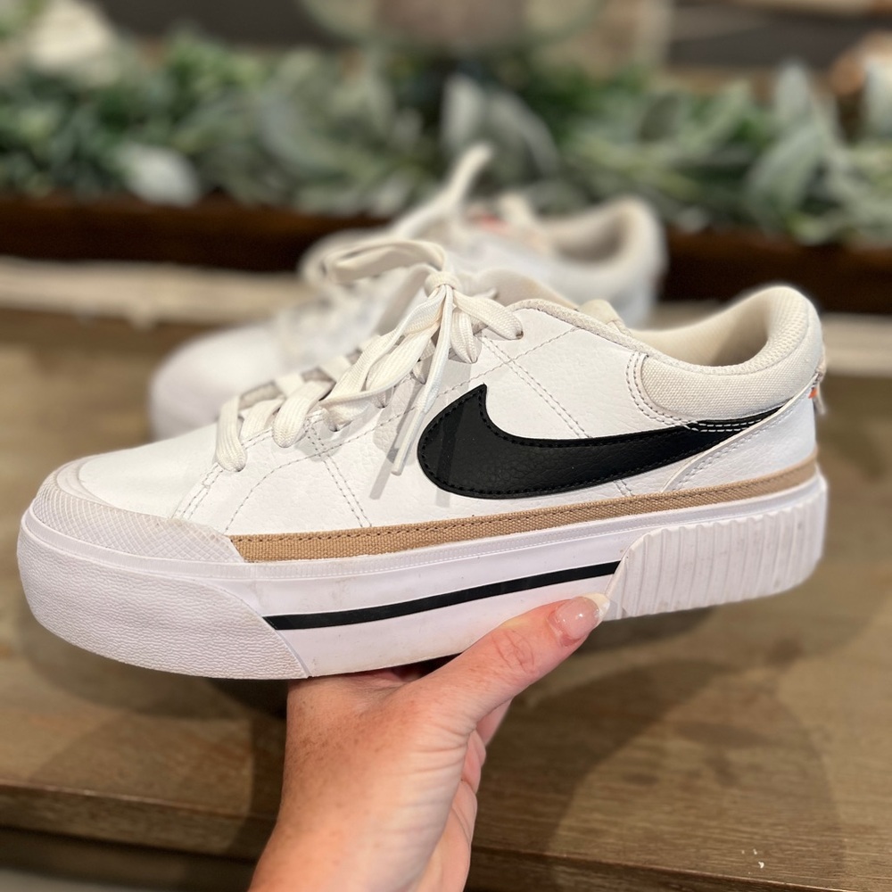 Nike Legacy Court Lift Sneakers Size 7